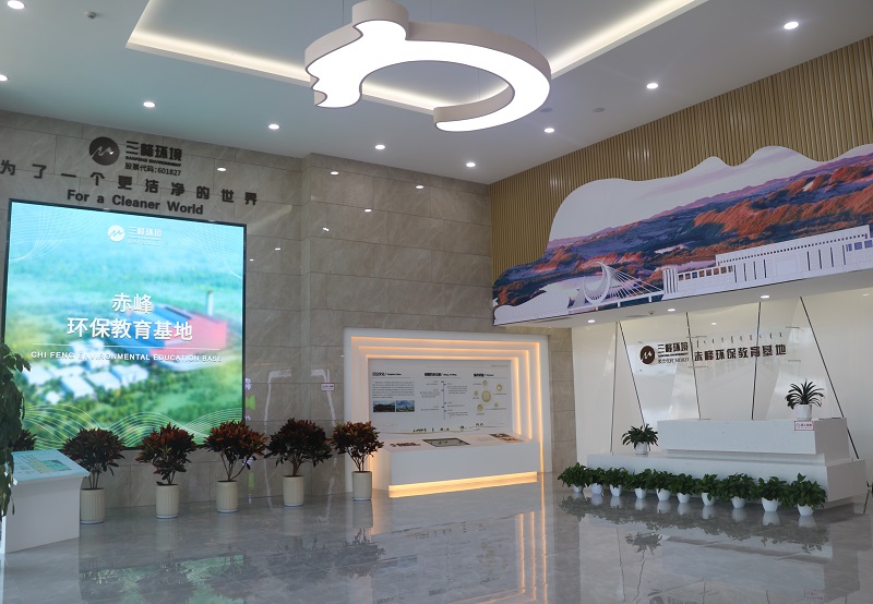 赤峰三峰02.JPG 赤峰三峰02.JPG